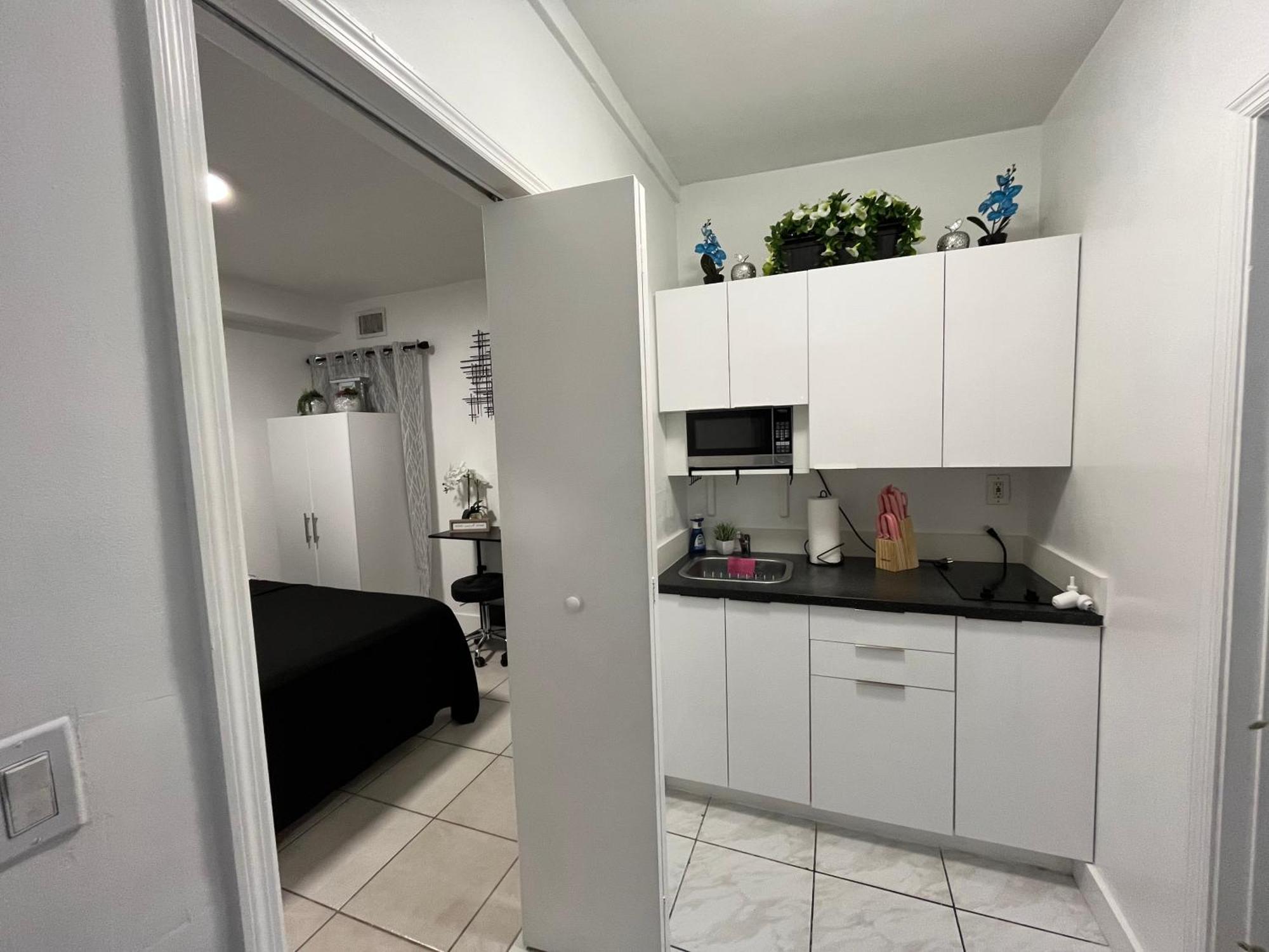 Guest W Free Parking At 7 Min To International Airport Hospedagem domiciliar