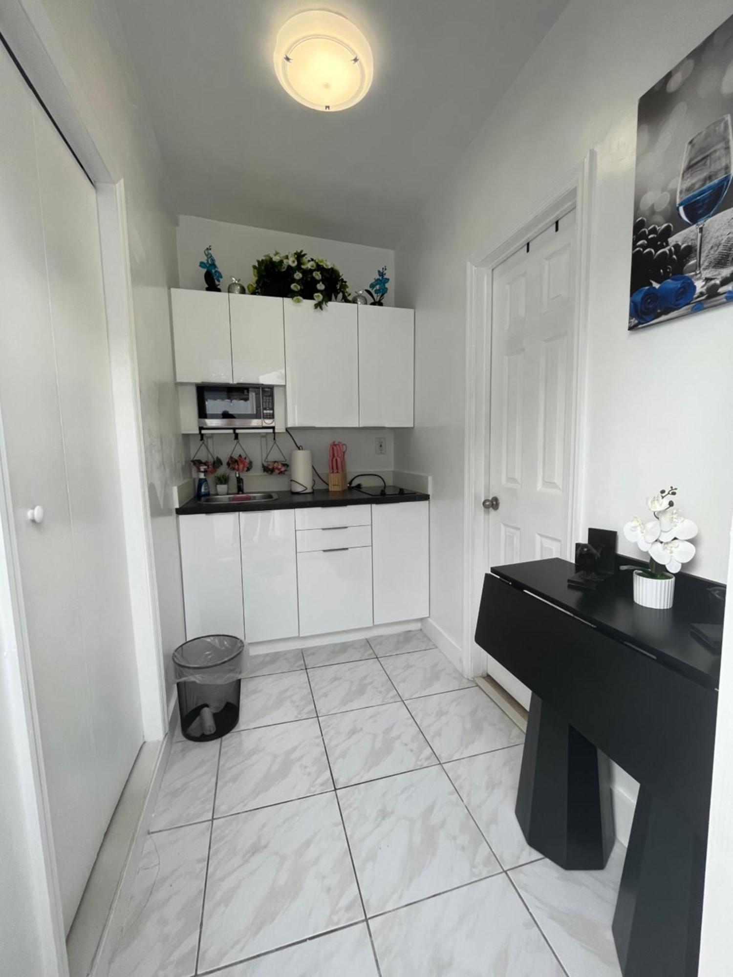 Guest W Free Parking At 7 Min To International Airport Hospedagem domiciliar