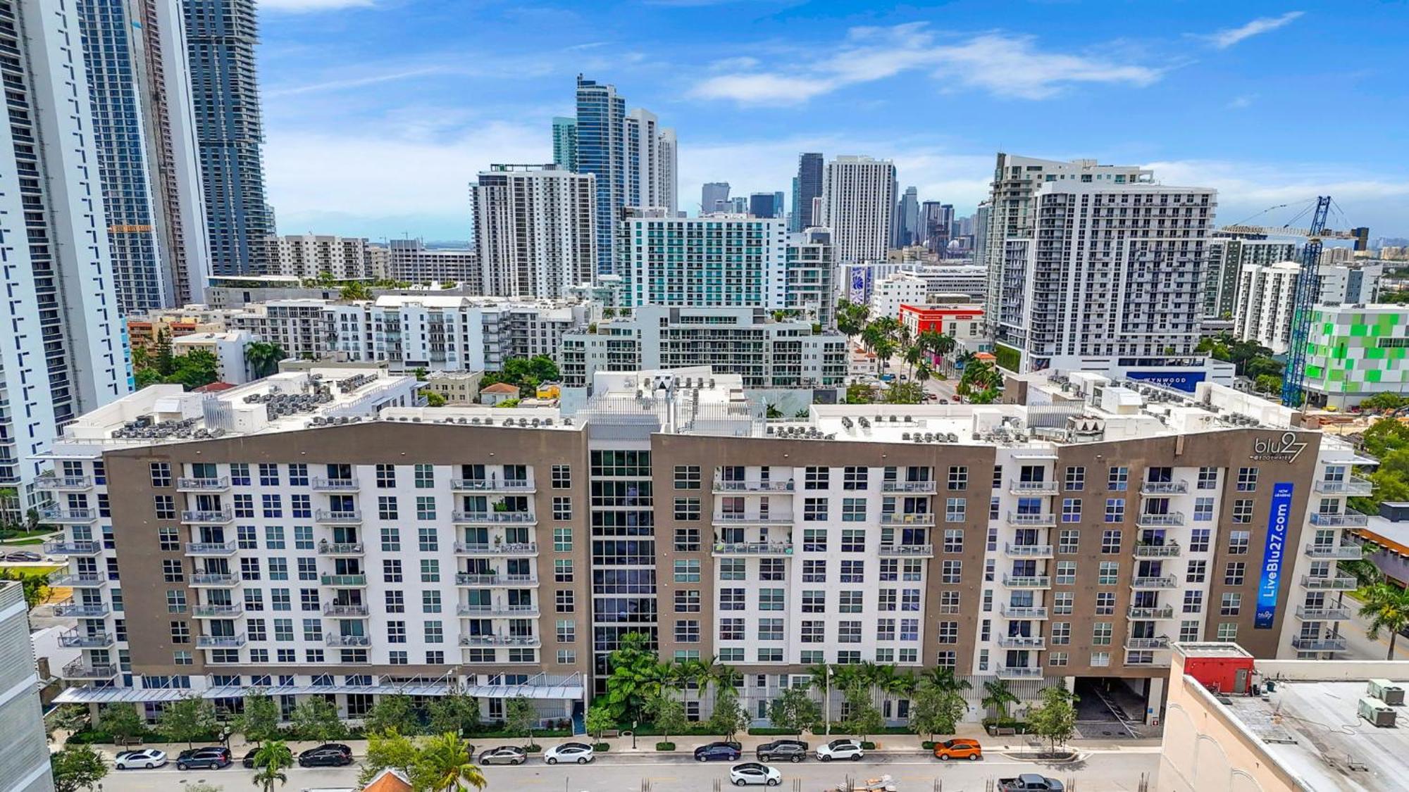 Luxury 2br With Views On Biscayne Blvd *