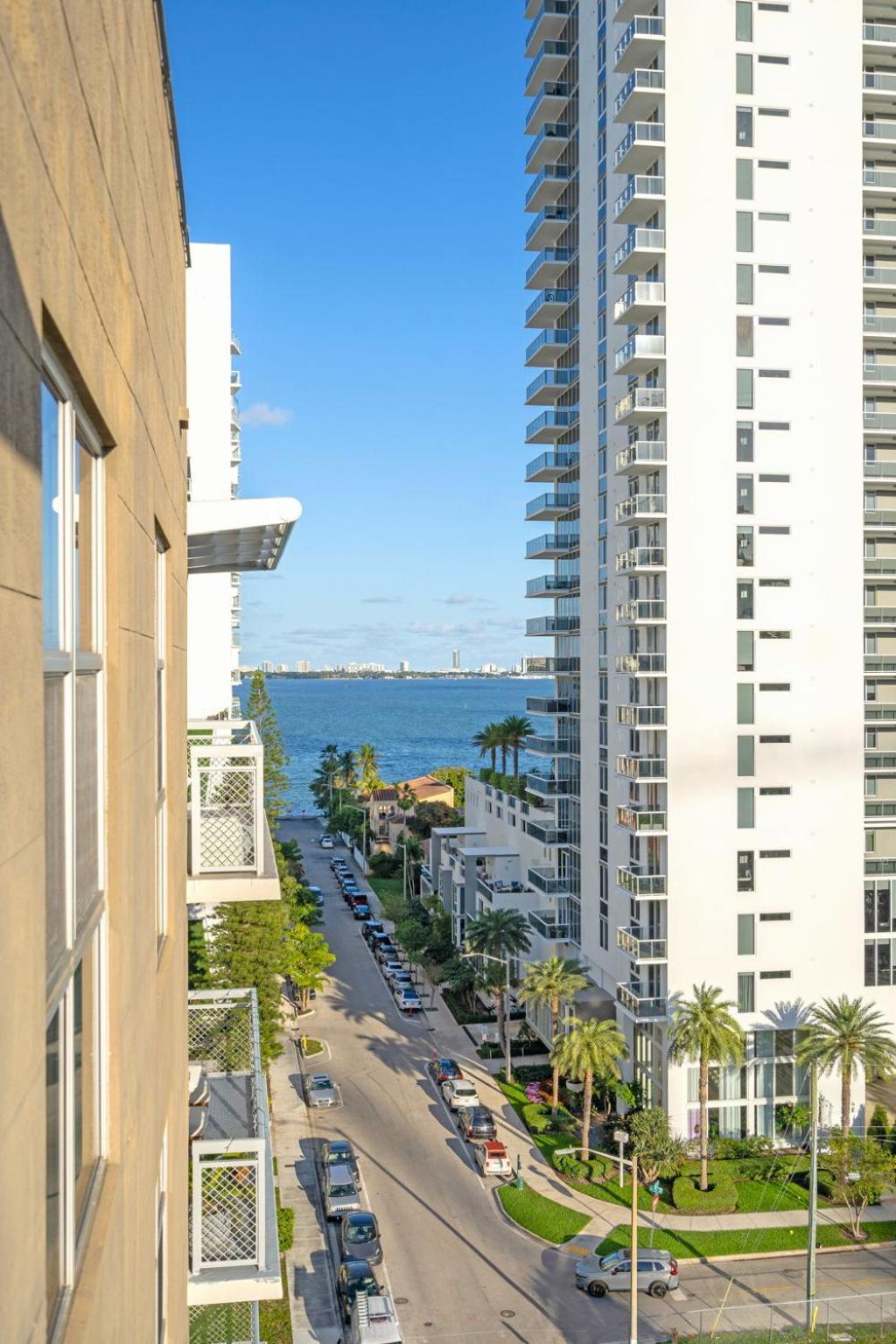 Luxury 2br With Views On Biscayne Blvd Apartamento