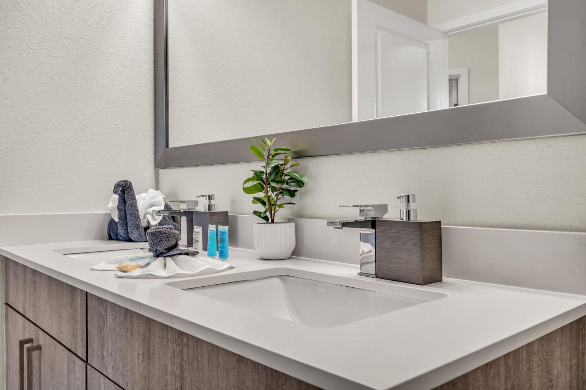 Luxury 2br With Views On Biscayne Blvd Apartamento *