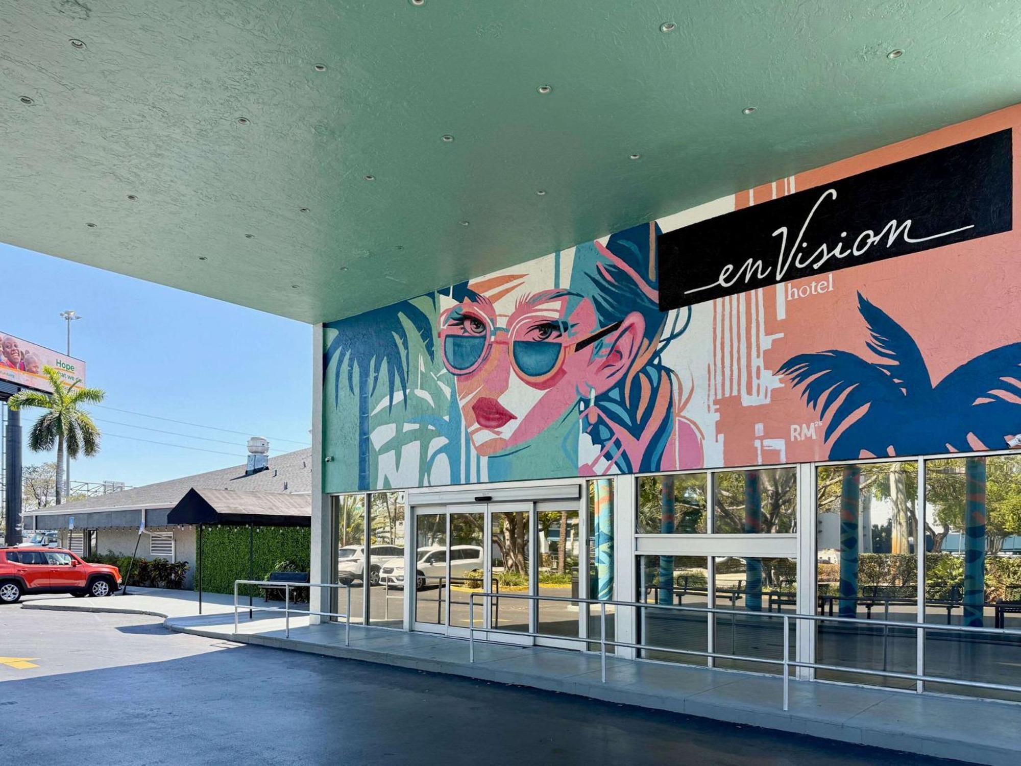 Envision International Airport Hotel 3*