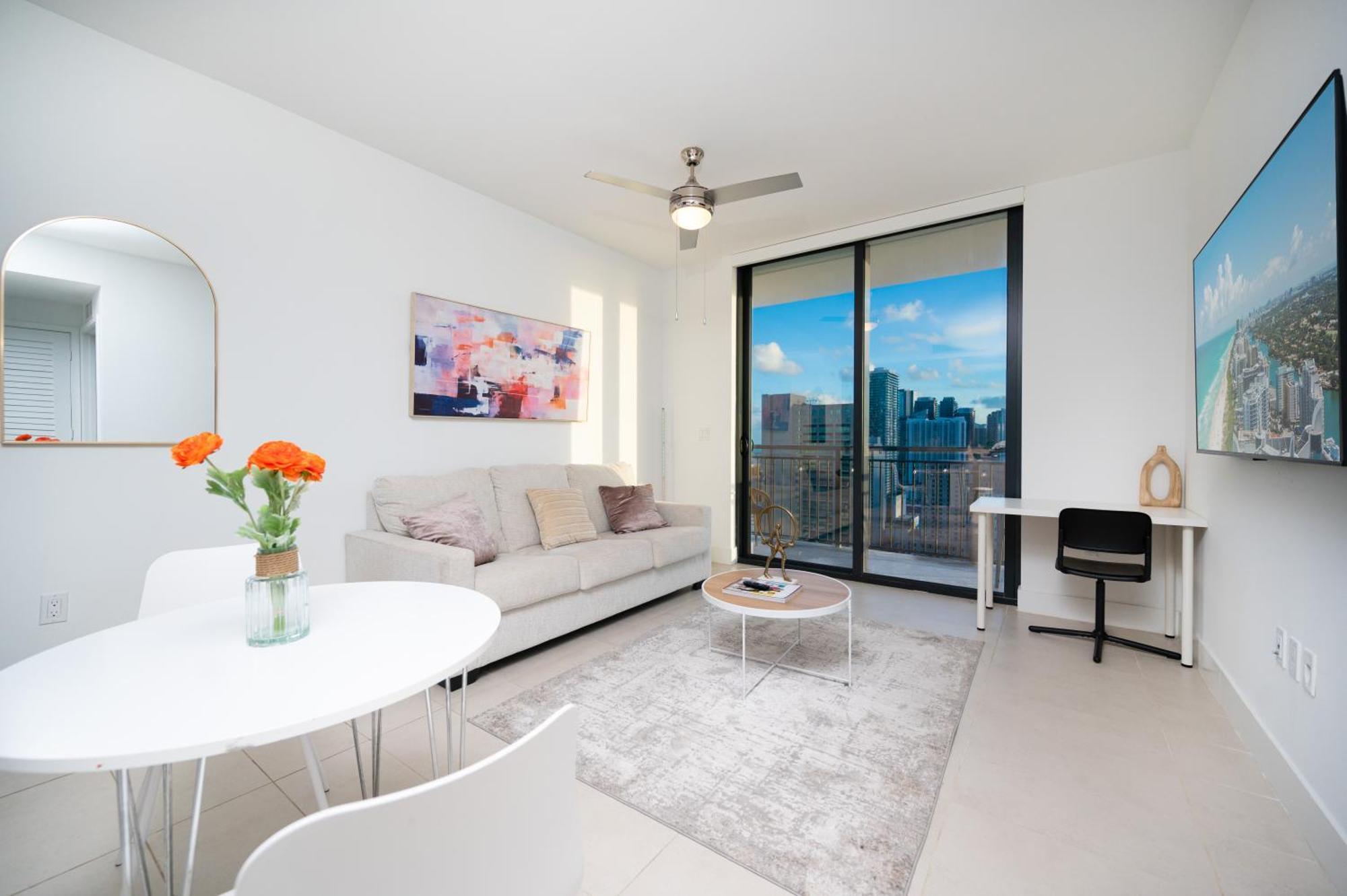 Apartment Luxury Brickell Area Jacuzzi Gym 2 Pools *