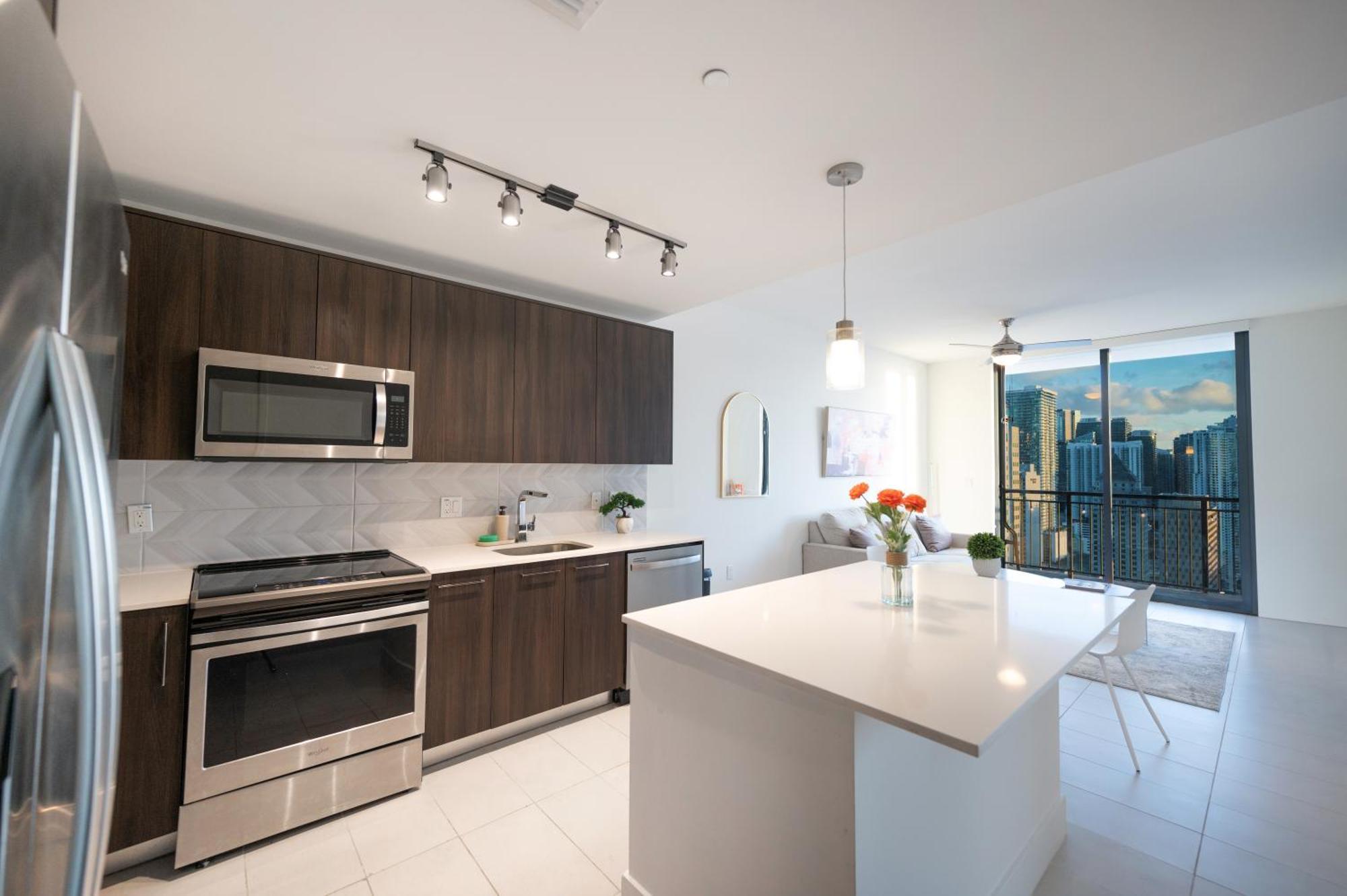 Apartment Luxury Brickell Area Jacuzzi Gym 2 Pools