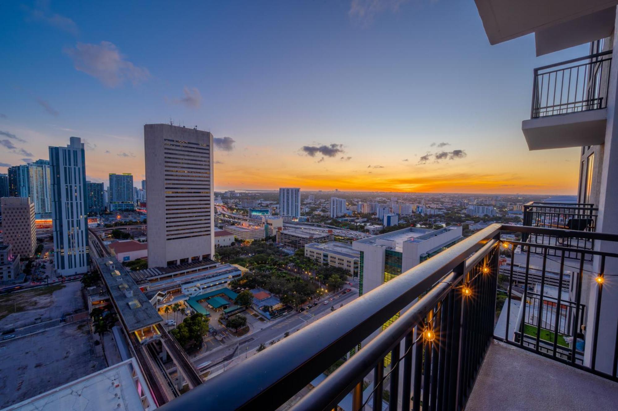 Luxury Brickell Area Jacuzzi Gym 2 Pools
