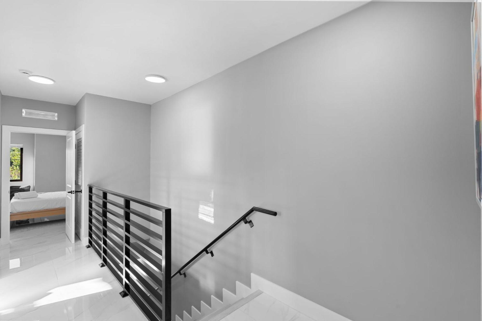 Spacious W Parking Free Apartamento
