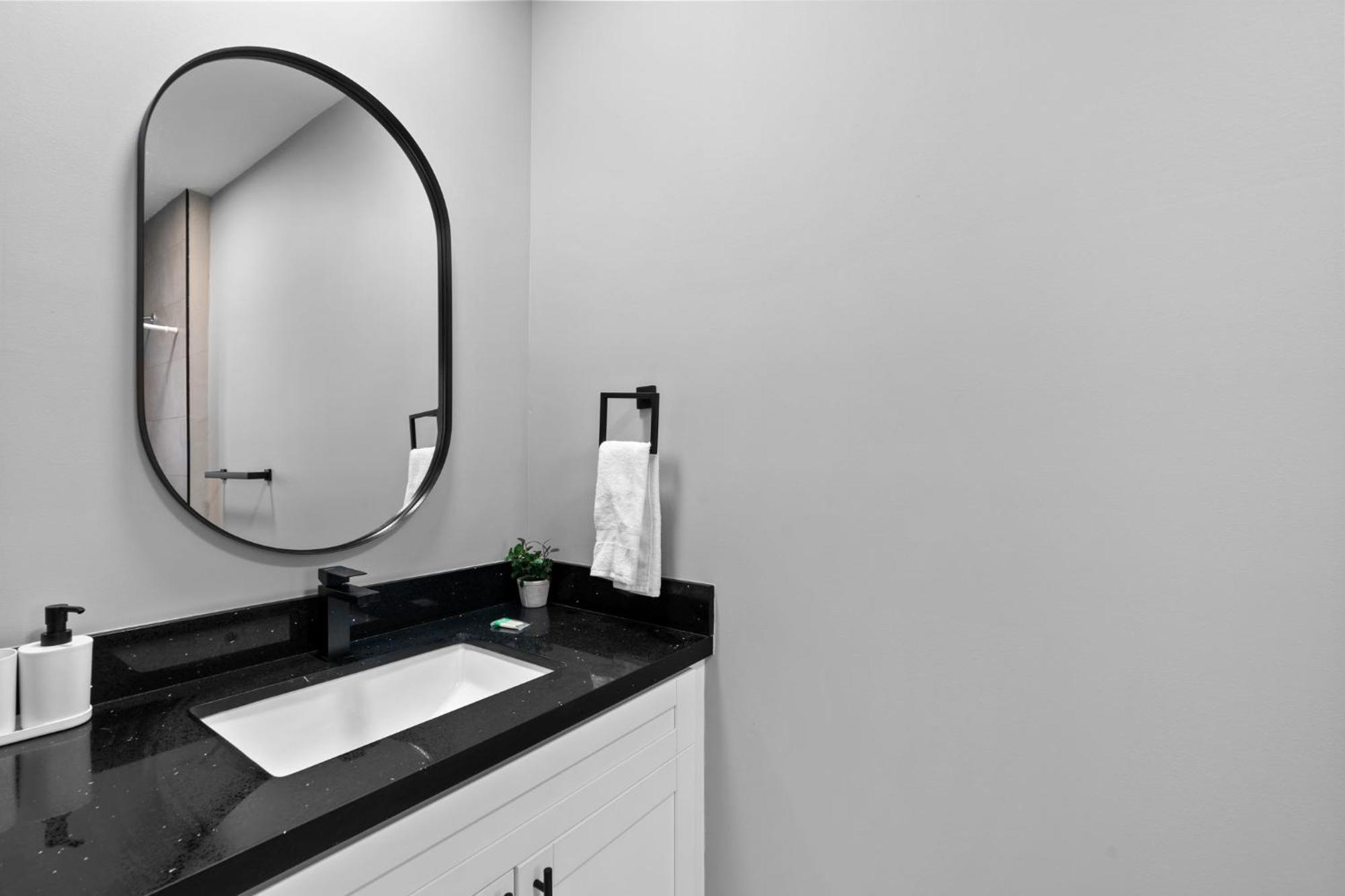 Apartamento Spacious W Parking Free