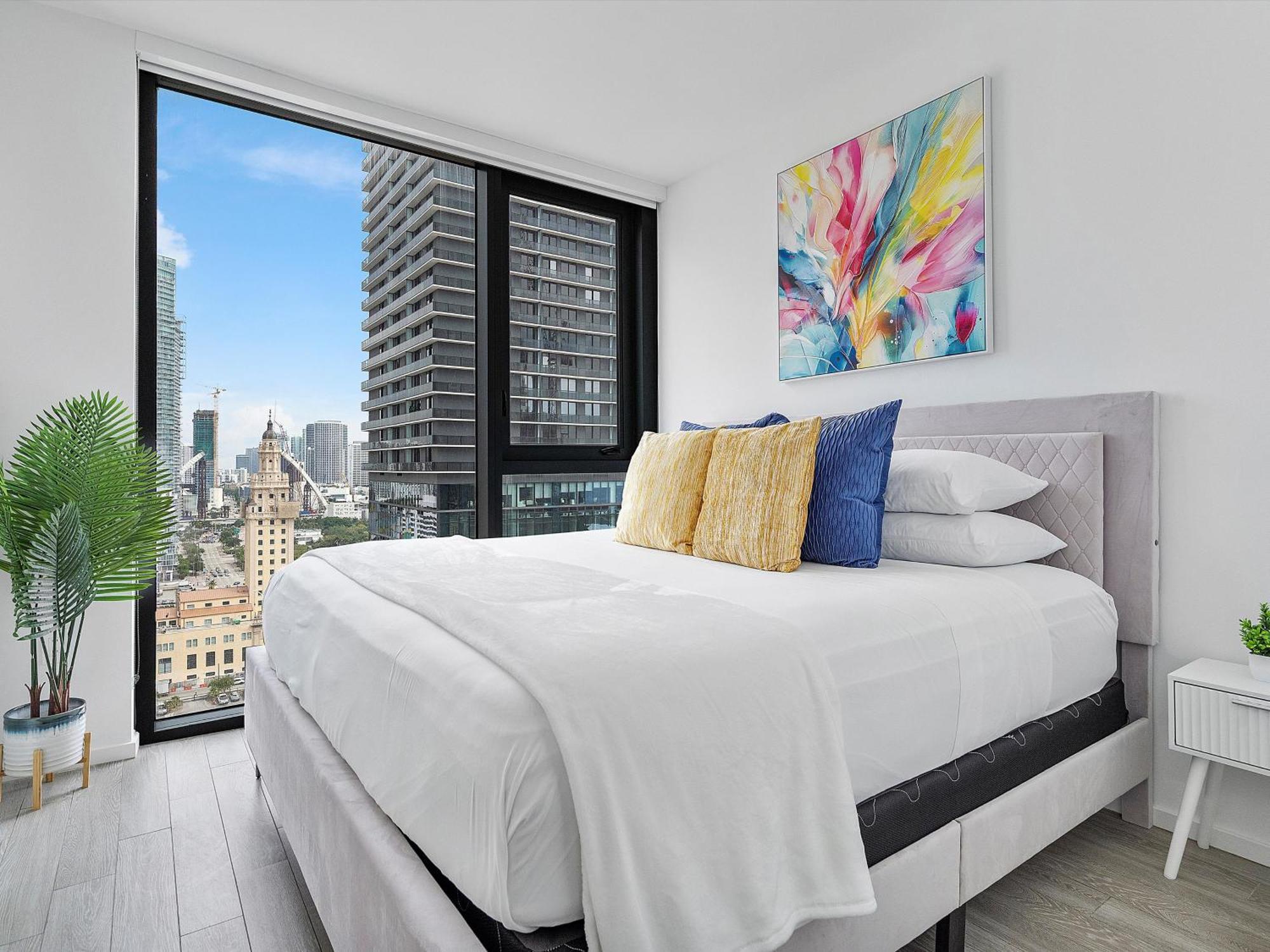 New! X Lounge V - High-rise With Rooftop Pool In Downtown Aparthotel *