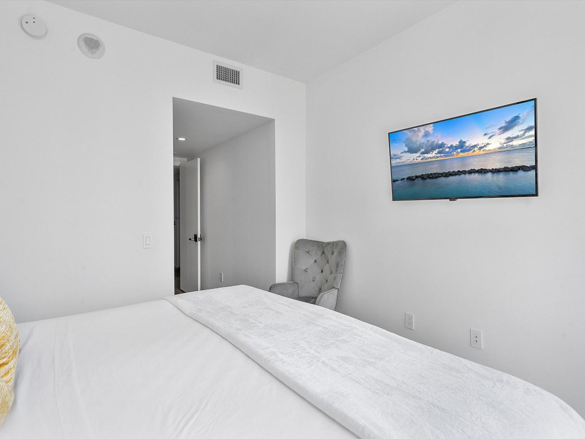 New! X Lounge V - High-rise With Rooftop Pool In Downtown Miami