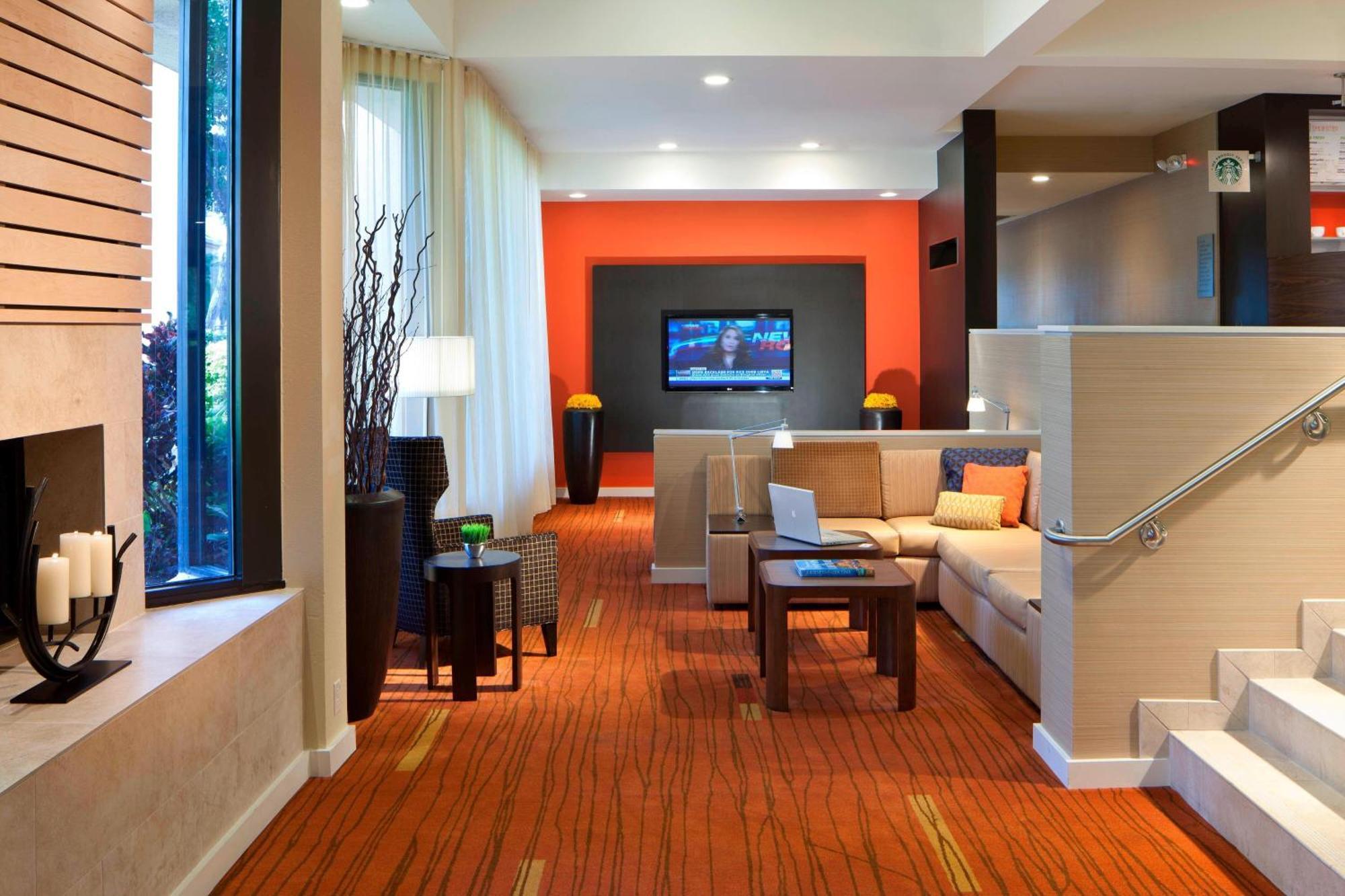 Hotel Courtyard Airport West Doral