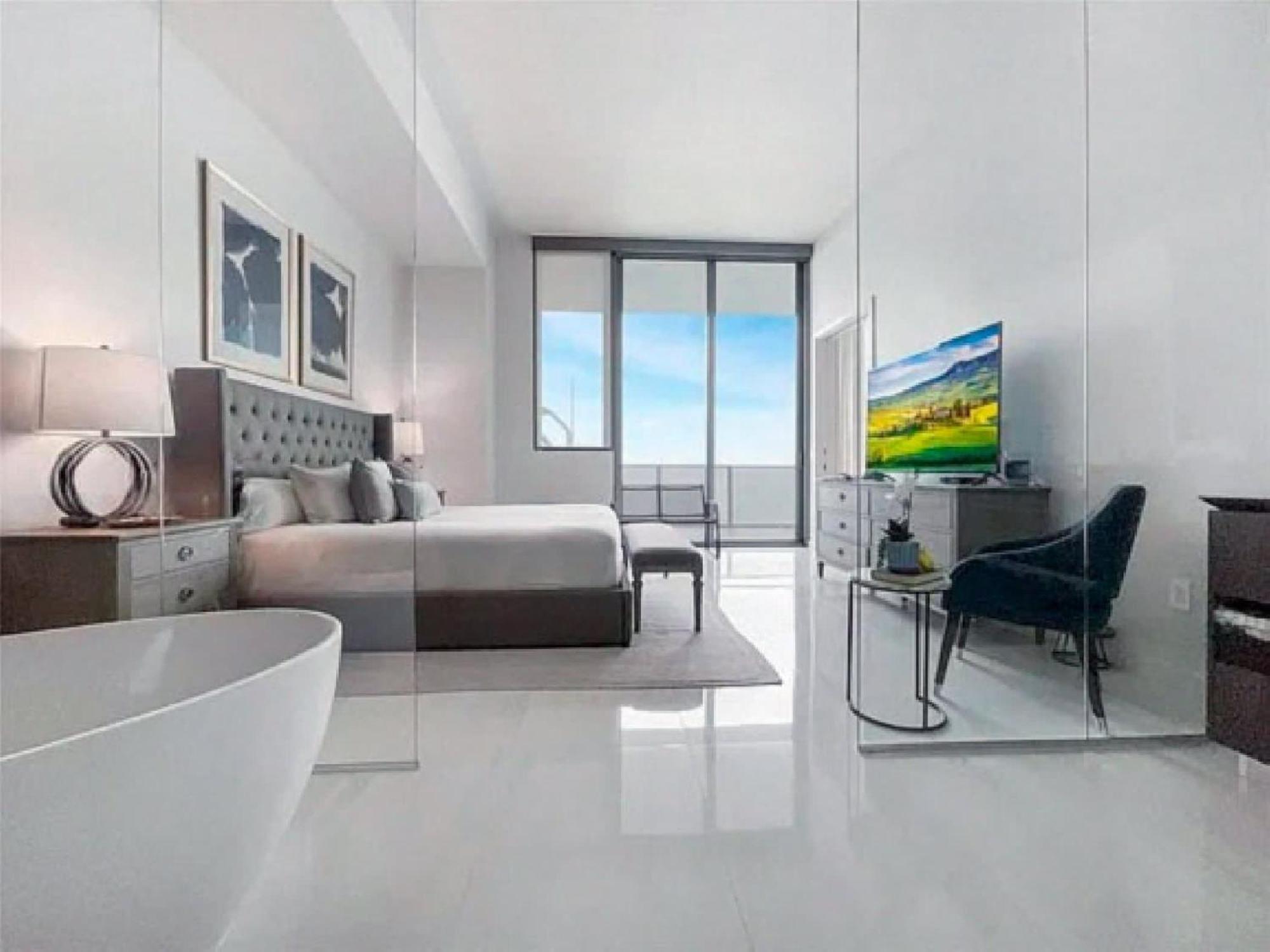 Apartment Penthouse With Bay Views In Miami