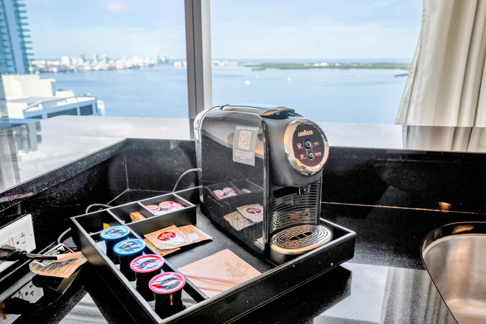 2 Bedroom Or King Studio Suites Four Seasons Hotel Miami Free Wi-Fi & Free Parking *