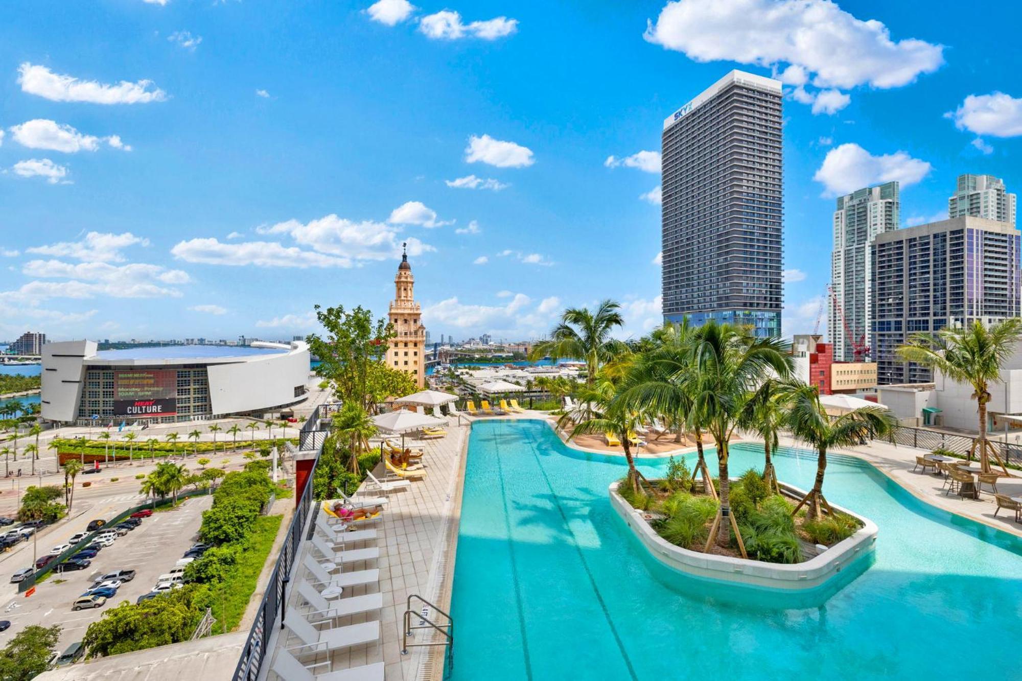Ultimate Elegance With Panoramic Views Apartamento Miami