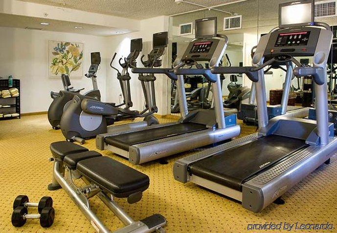 Courtyard Coral Gables 3*