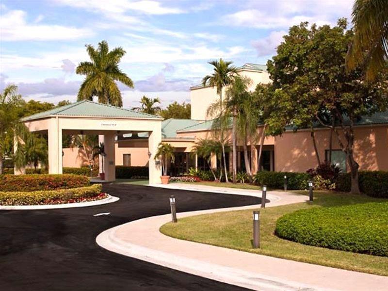 Hotel Courtyard Airport West Doral Miami