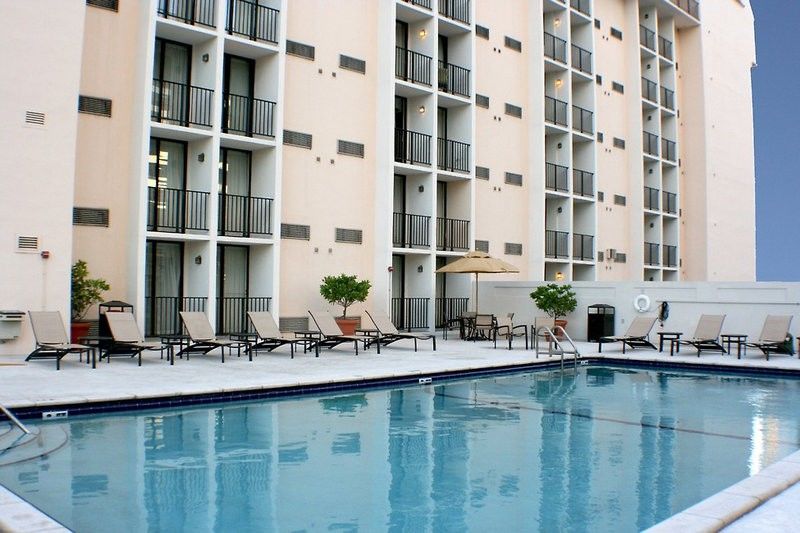 Hotel Courtyard Downtown Brickell Area Miami