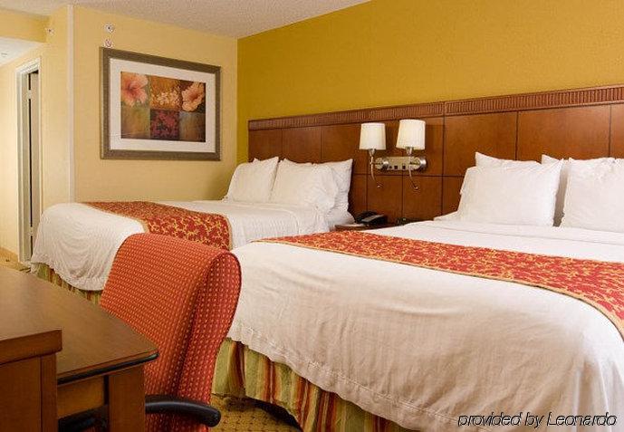 Courtyard Coral Gables Hotel