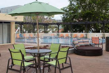 Hotel Courtyard Coral Gables 3*