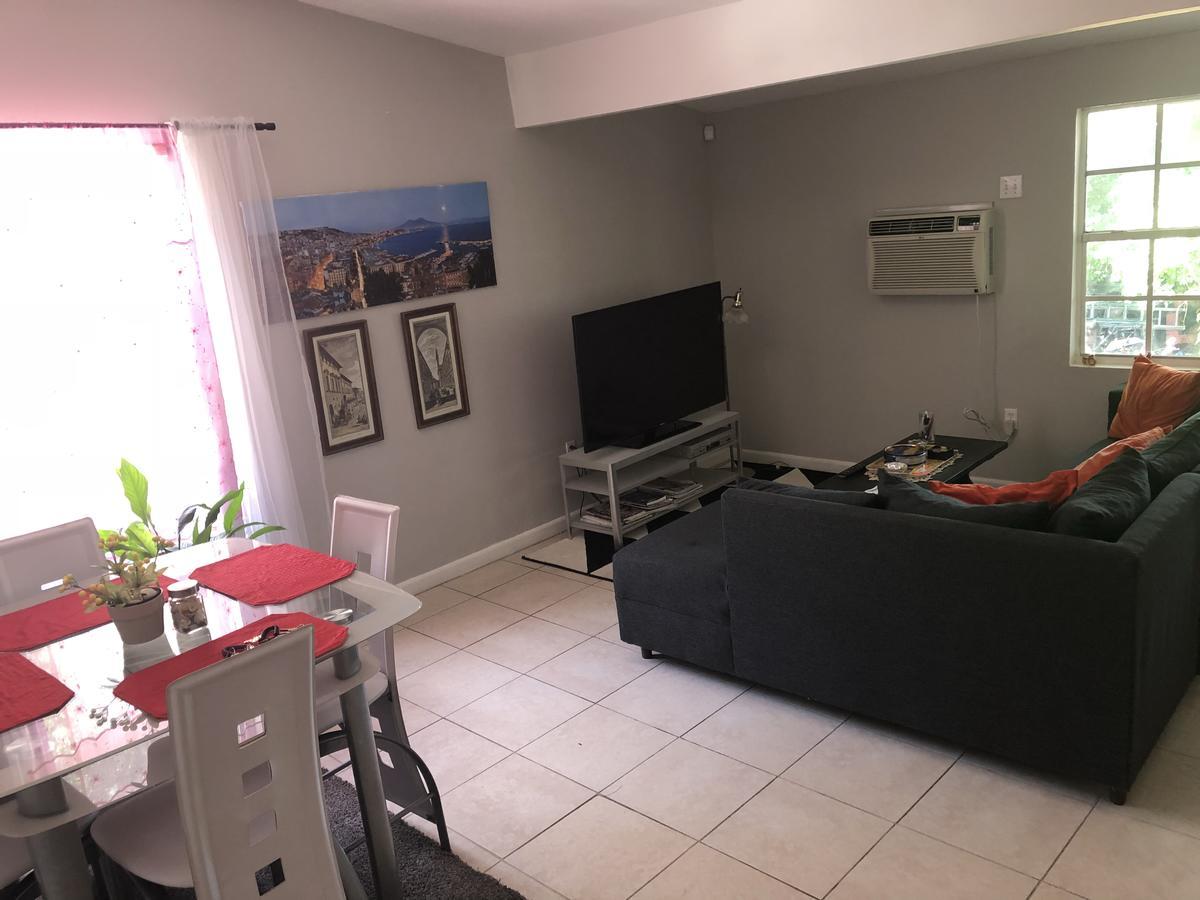 Oqp Vacations Hostel