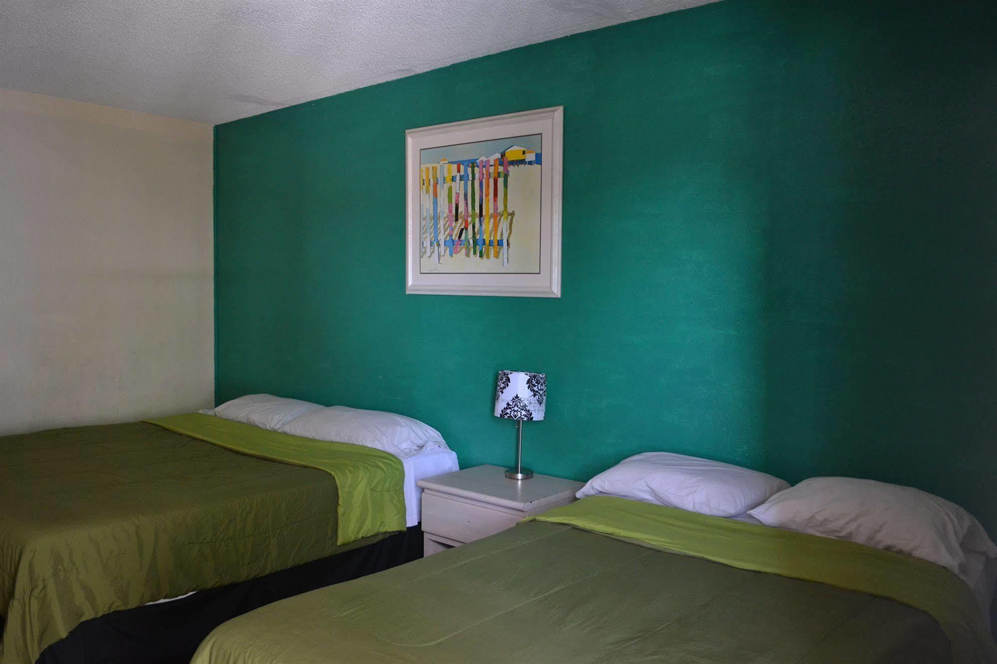 Up Midtown Motel *