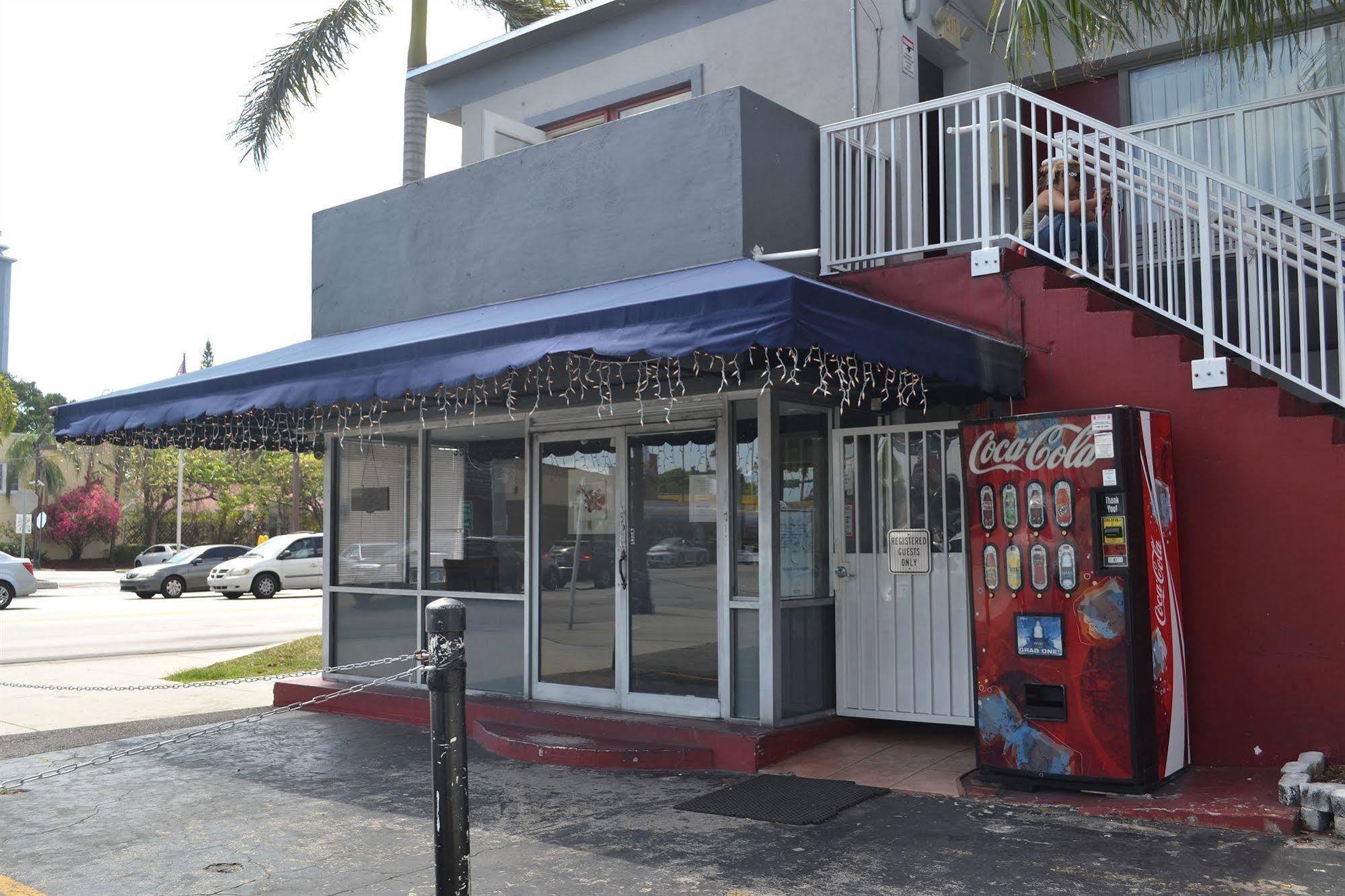 Up Midtown Motel *
