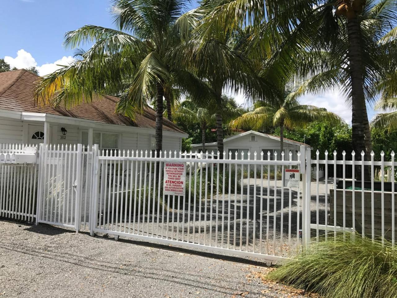 Holiday home Grove Bay - 2/2 Gated Cottage-walk To Bay Miami