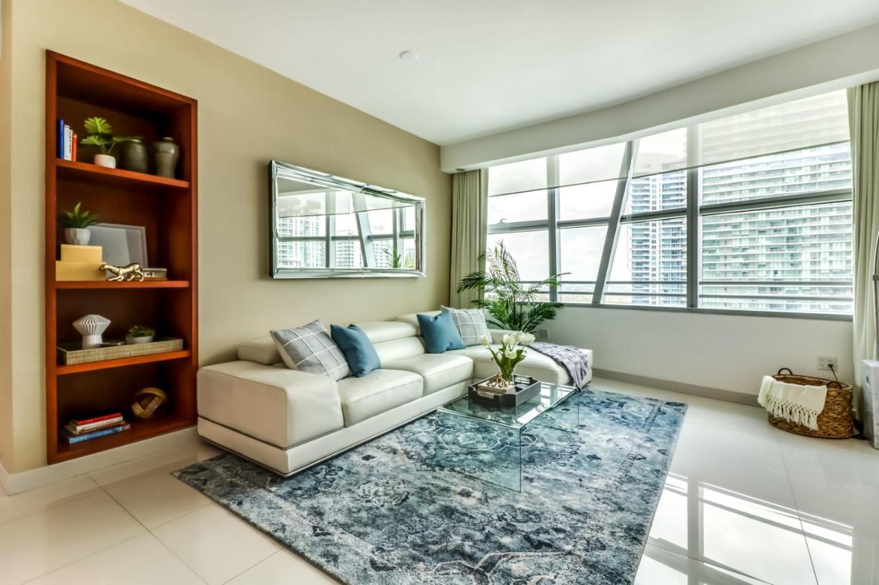 Luxury 3 Bedroom Full Service Holiday home
