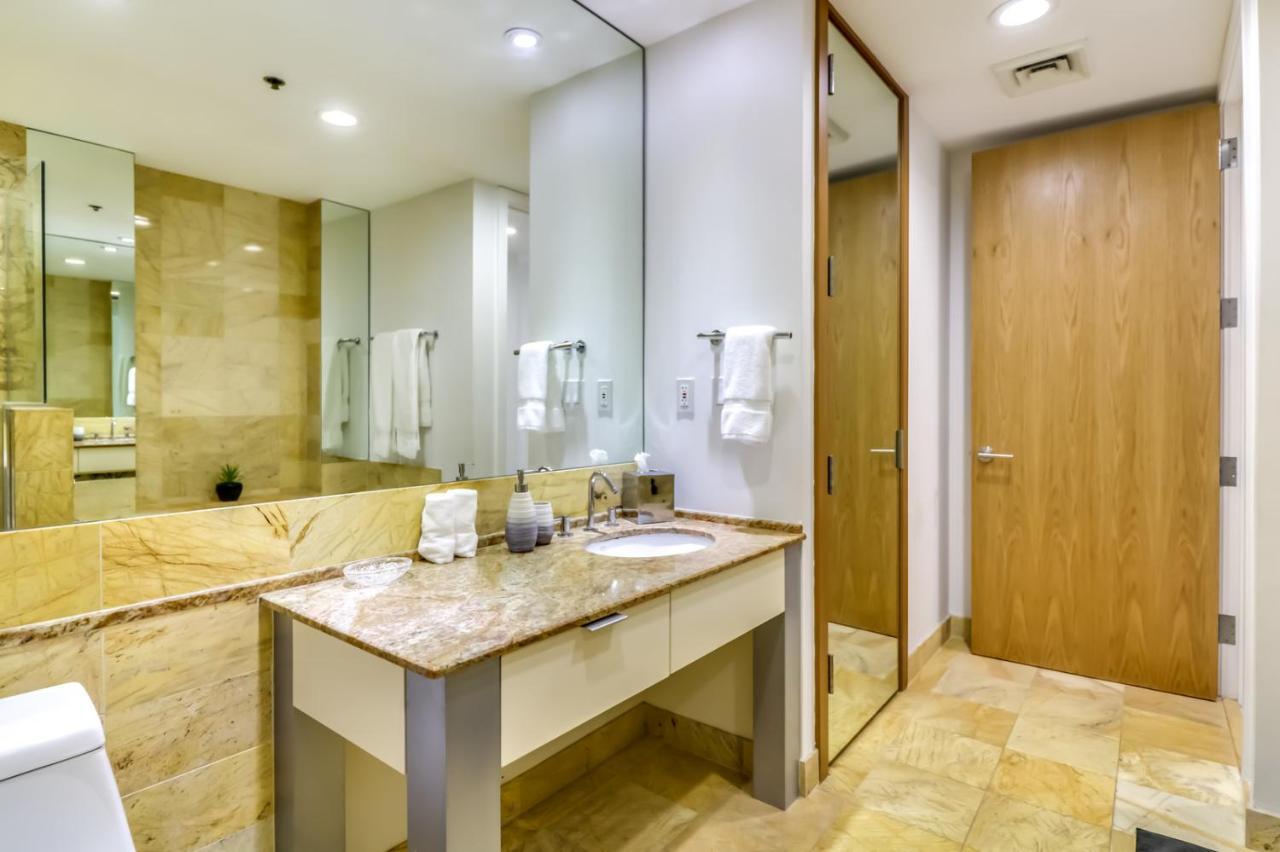 Luxury 3 Bedroom Full Service Holiday home Miami