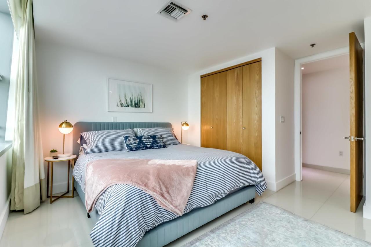 Luxury 3 Bedroom Full Service Miami