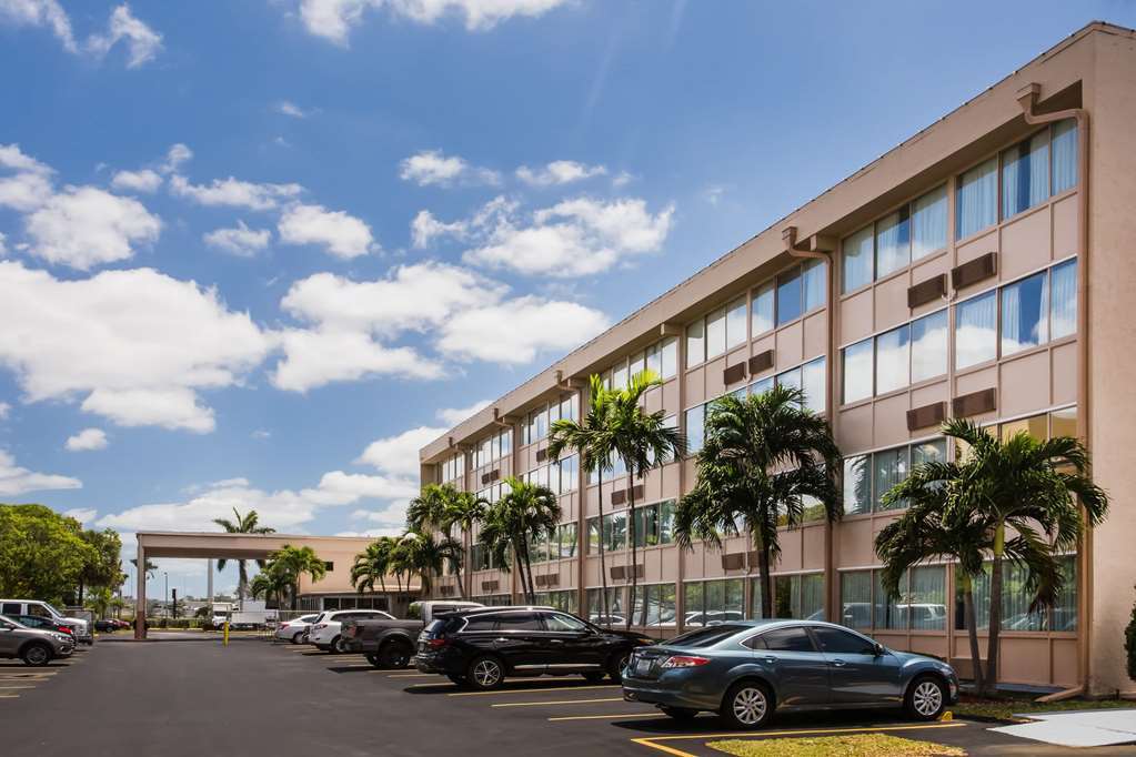 Envision International Airport 3*