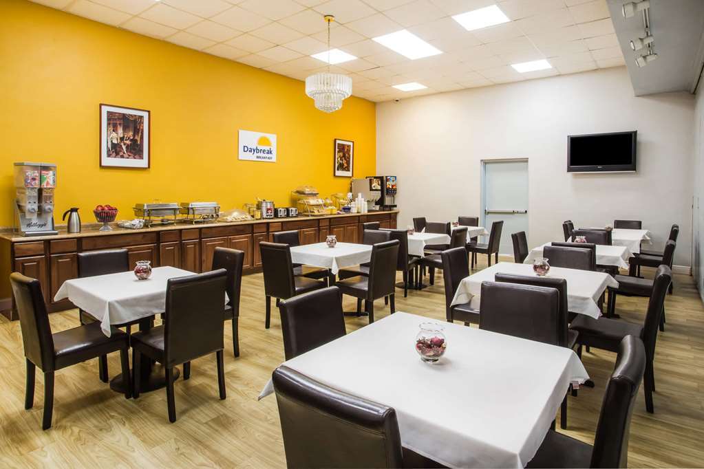 Hotel Envision International Airport 3*