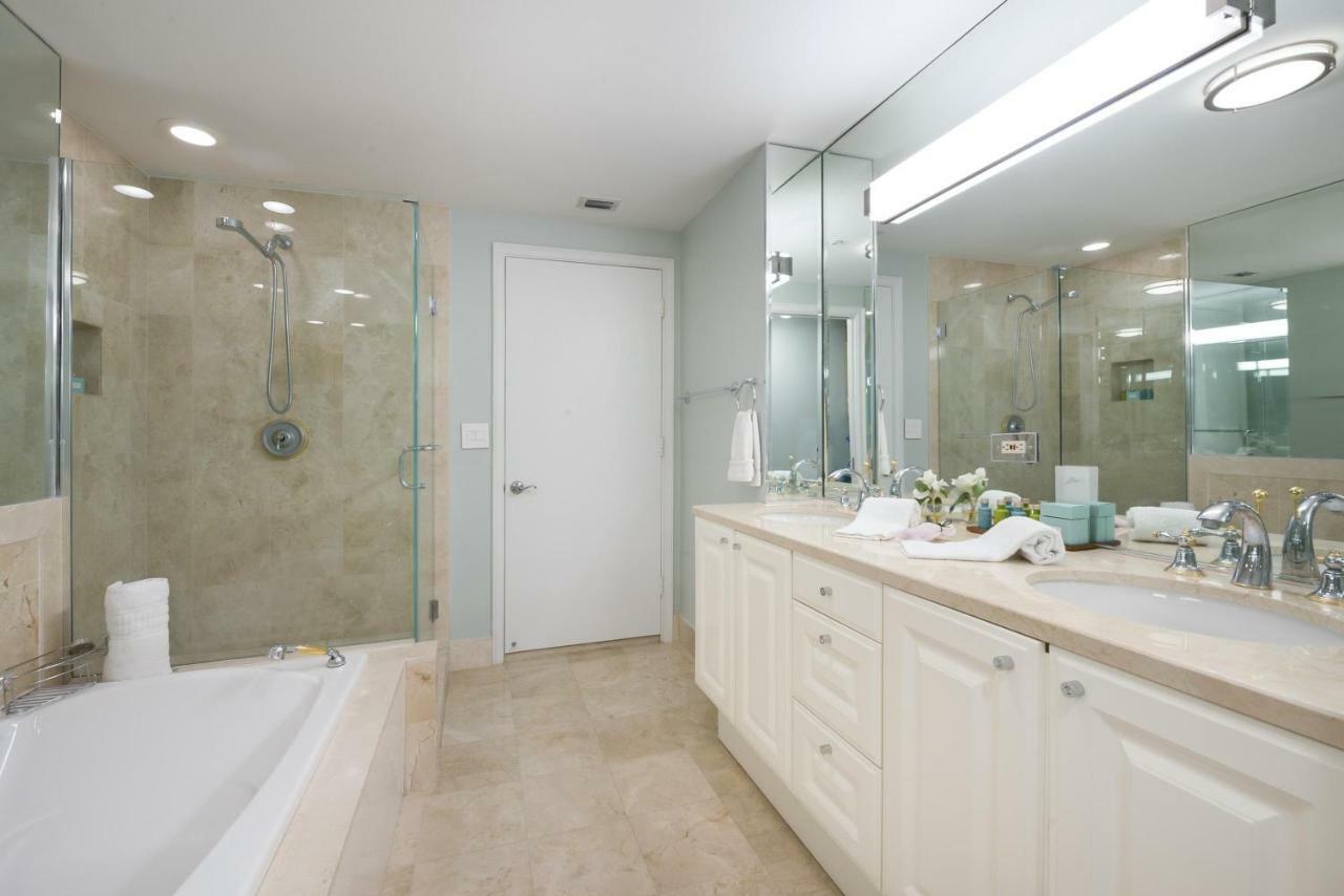 The Ritz-carlton Coconut Grove, 5*
