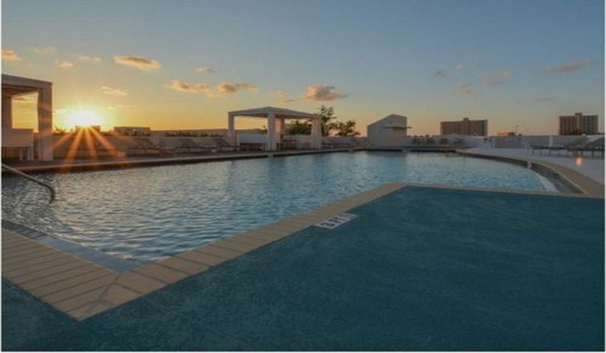 Riverfront Private - Nw 14th Ave Apartment *
