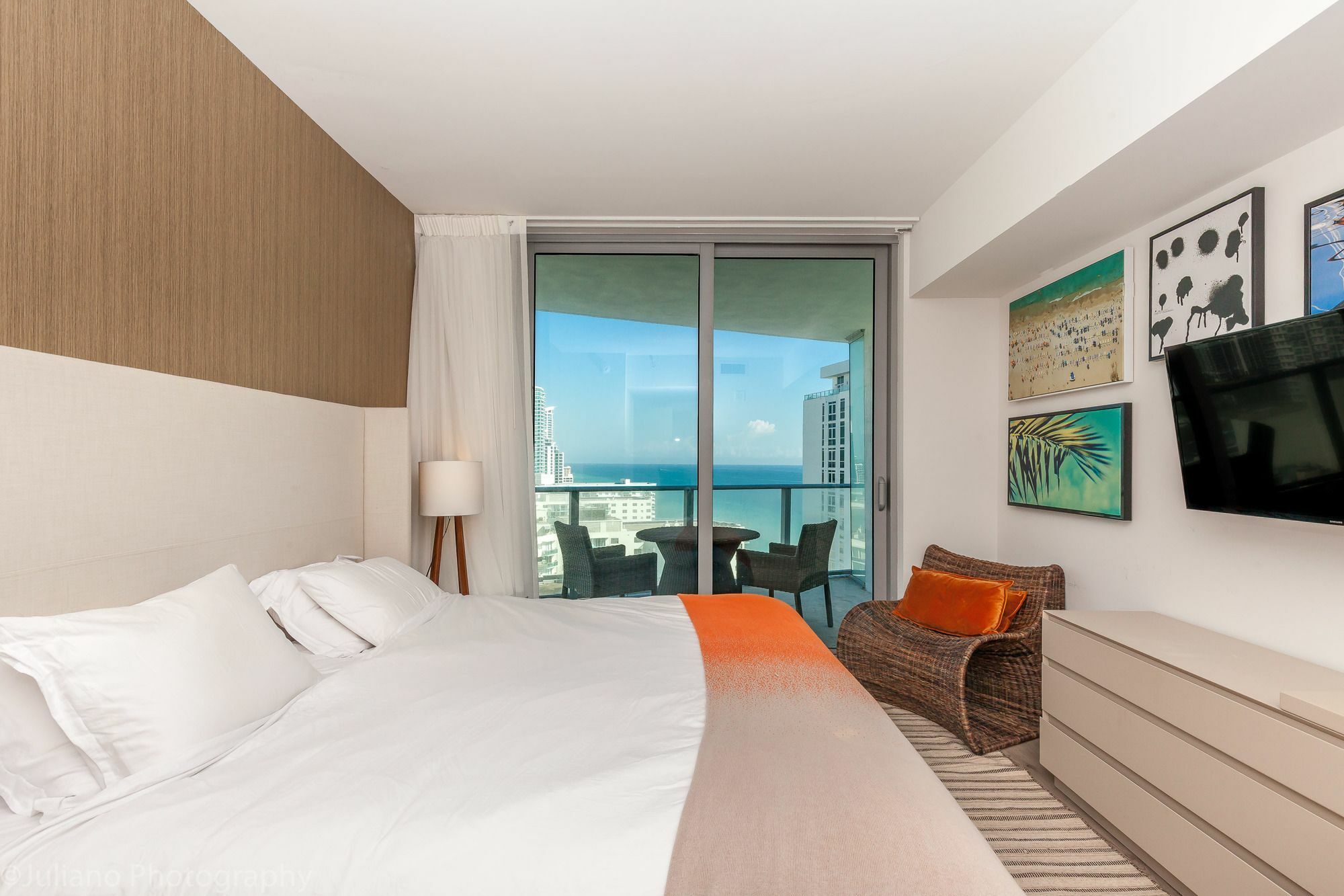 2/2 Hyde 1704 Miami