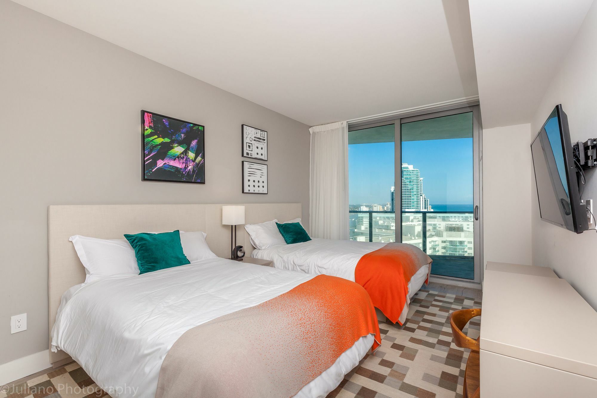 2/2 Hyde 1704 Apartment Miami