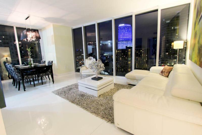 Luxury Waterfront In The Urban Oasis At Icon-brickell Free
