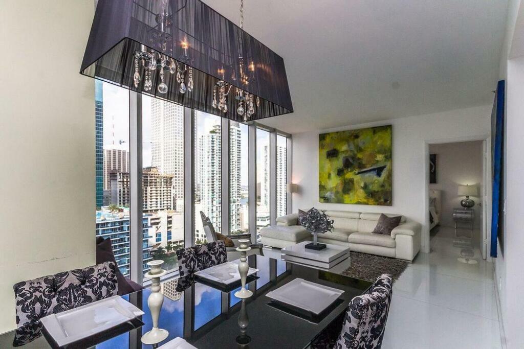 Luxury Waterfront In The Urban Oasis At Icon-brickell Free Apartment *