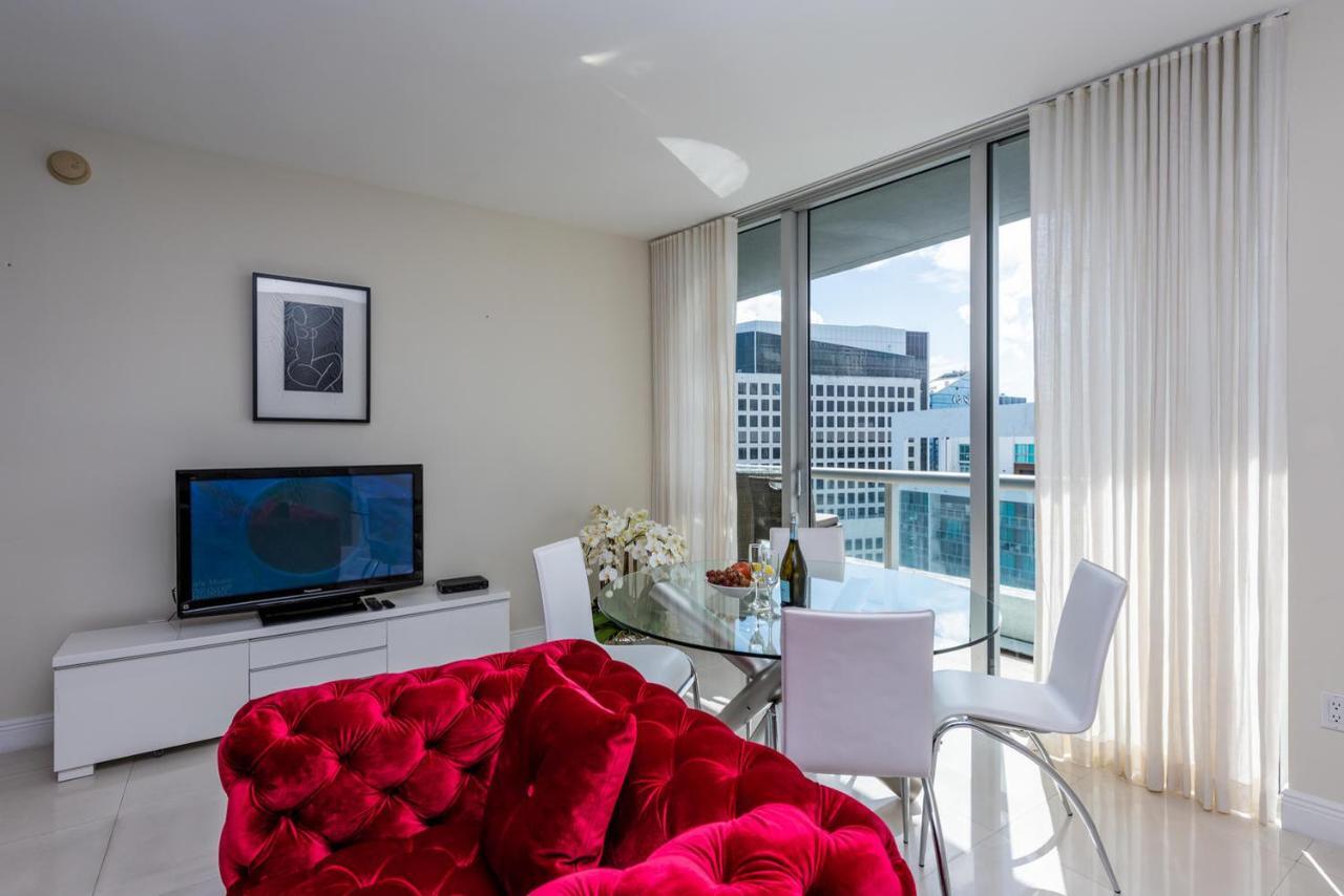 Business Lux Icon Tower Apartment
