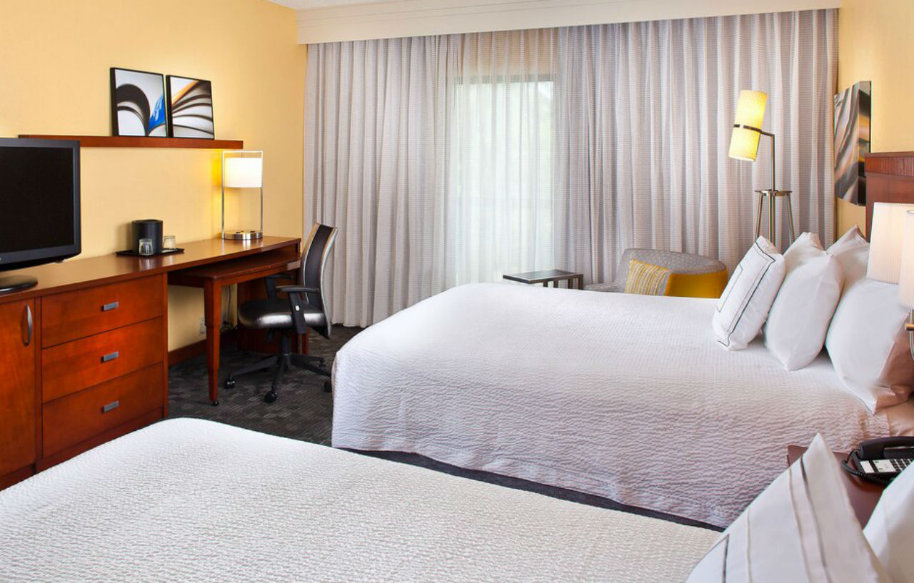 Courtyard Airport West Doral Hotel Miami