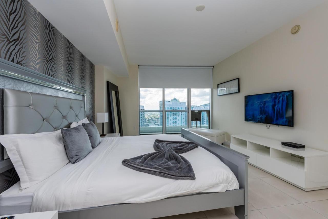 Business Lux Icon Tower Apartment *