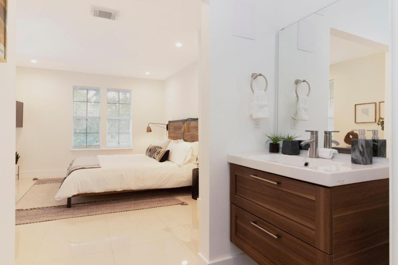 Roami At Downtown Retreat Miami
