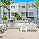 Lofts Of Aventura