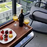 Gorgeous Upscale Condo In The Middle Of Brickell