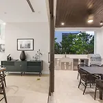 Villa In Coral Gables With Pool Jacuzzi Game Room