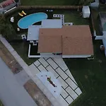 Welcome To 305 Rentals