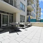 Lovely Midblock Building 1 Bedroom 1 Bathroom Apartment