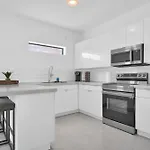 Villa 1