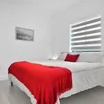 Villa 1