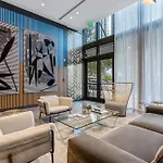 Apartment Breathtaking Views Near Bayfront Park