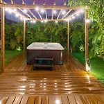 Tropical Villa Wjacuzzi Big Terrace & Billiards